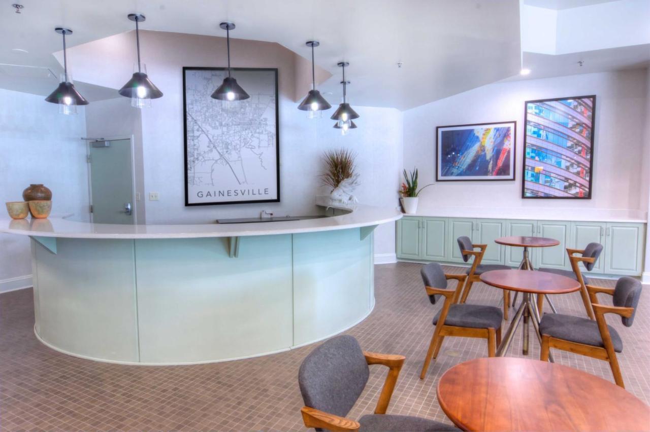Holiday Inn Gainesville-University Center By Ihg Exterior foto