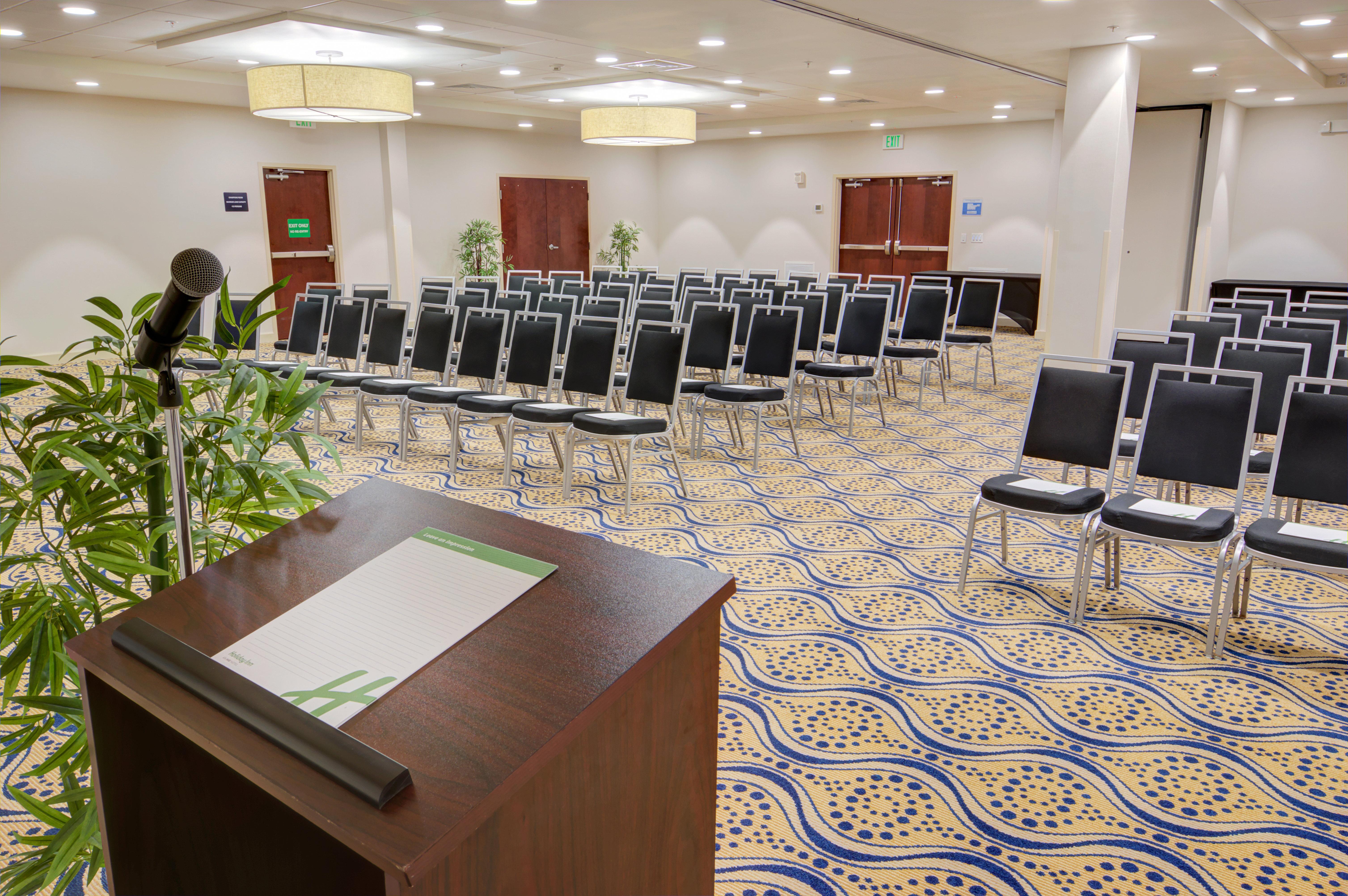 Holiday Inn Gainesville-University Center By Ihg Exterior foto